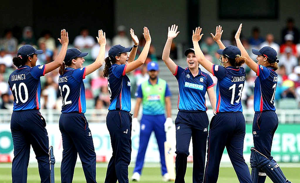 ৪১ সারি, ১৯টি ফাঁকা ঘর: এনওসি আর ভিসার যুদ্ধে এশিয়ার ফ্র্যাঞ্চাইজি ক্রিকেট
